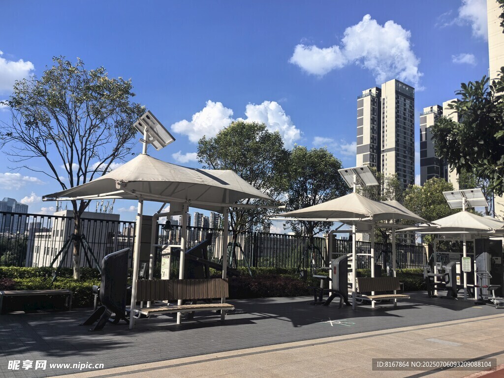戶外休閑遮陽傘景觀