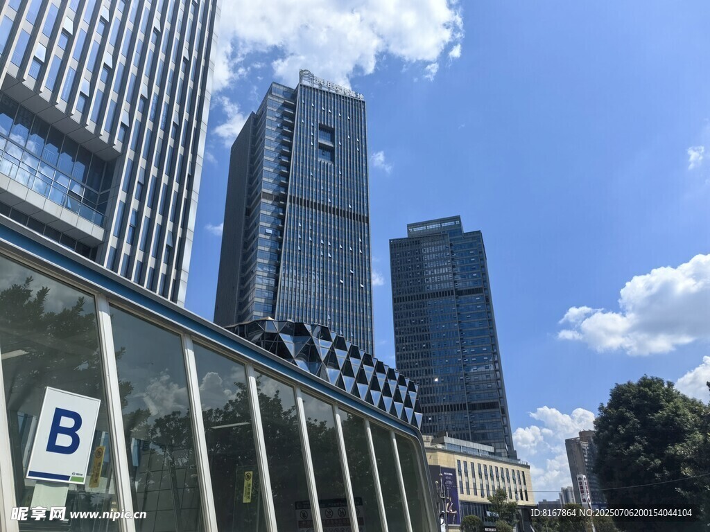 城市現(xiàn)代高樓景觀