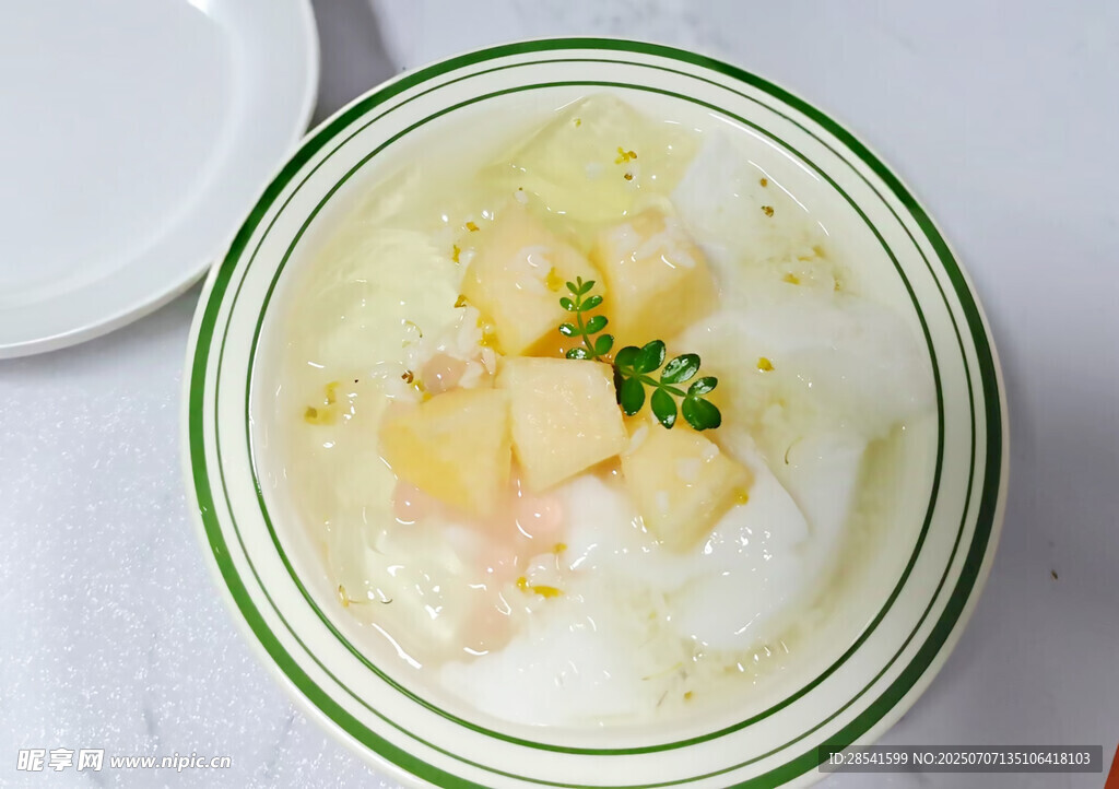 茉莉蜜瓜酒釀豆花
