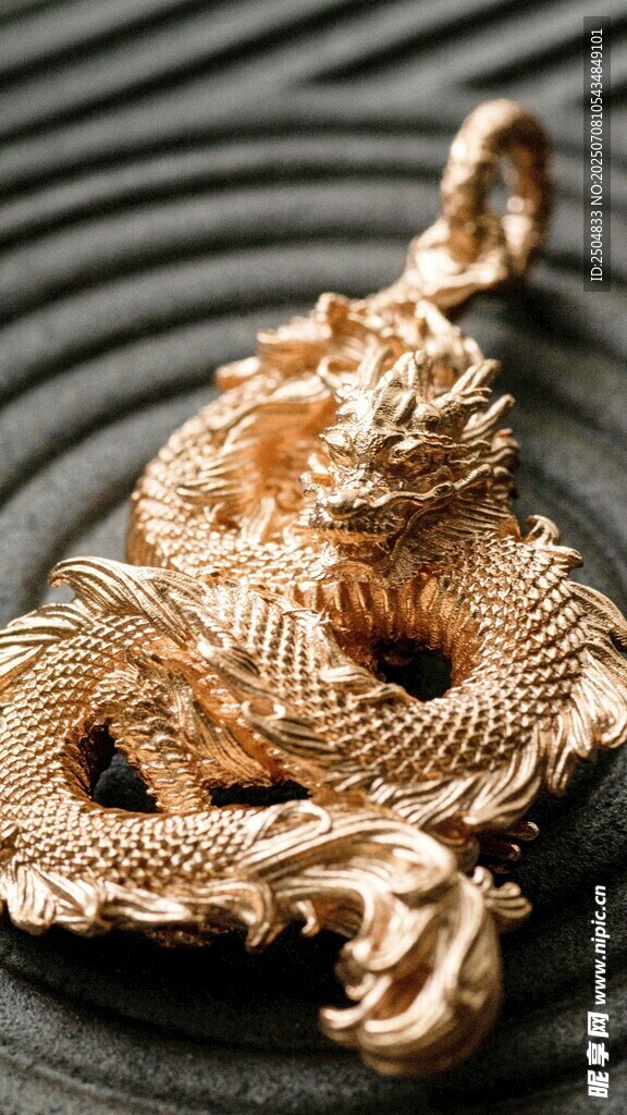 金色盤龍擺件
