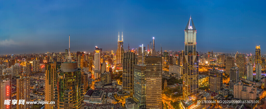 繁華都市夜景
