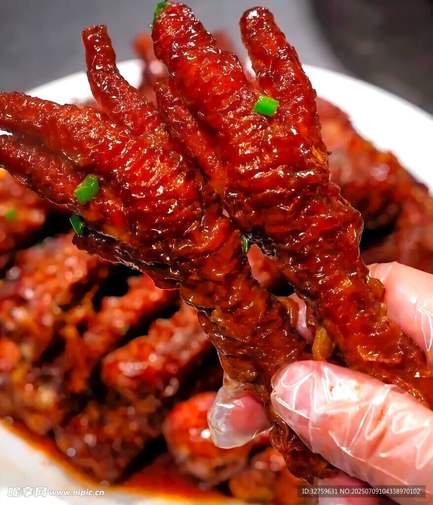美味虎皮鳳爪誘人呈現(xiàn)