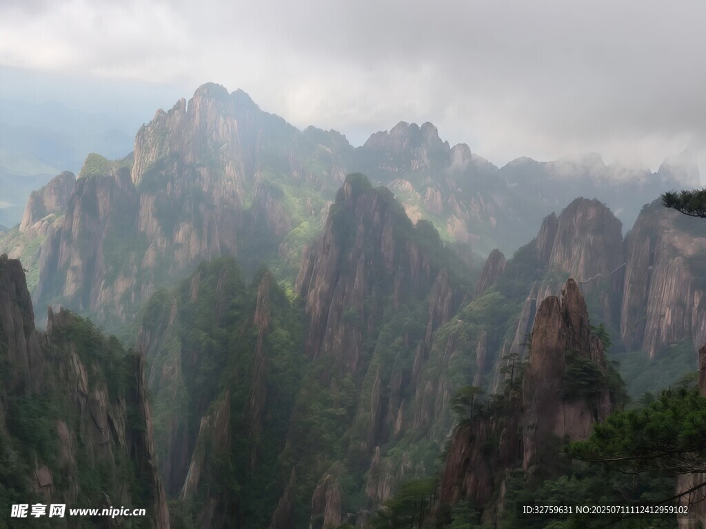 壯美黃山奇峰云霧景觀