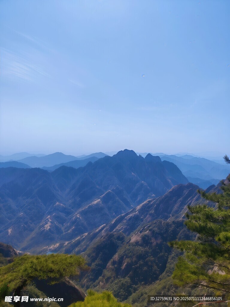 壯麗山巒風(fēng)景