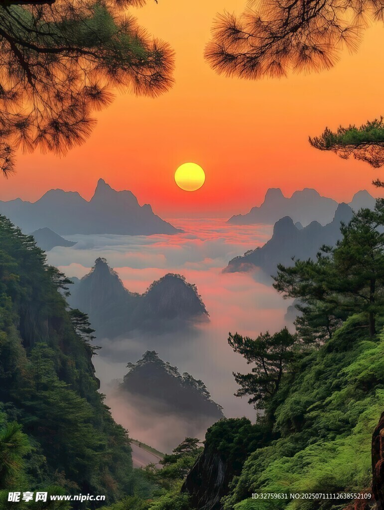 山間日出美景