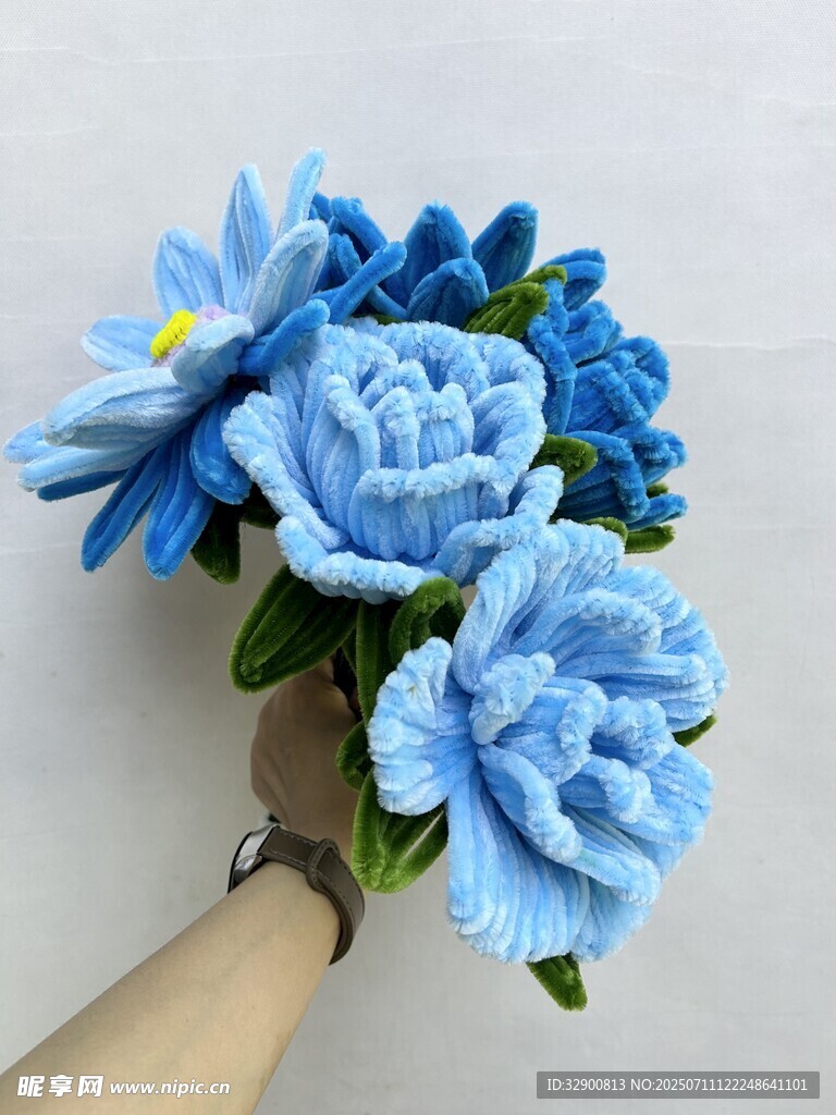 藍(lán)色仿真花束特寫