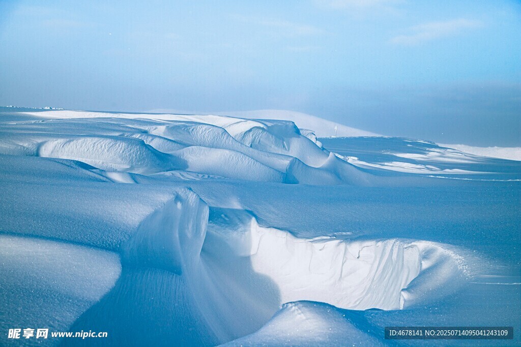 冰雪覆蓋的壯麗極地景觀