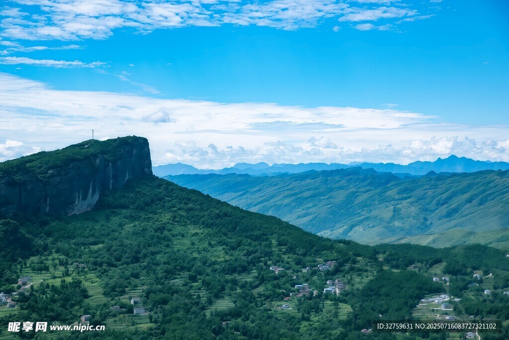 壯麗青山美景