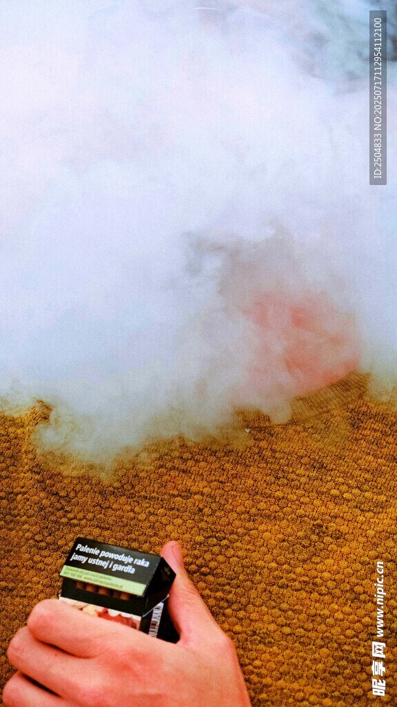 手持設(shè)備拍攝蒸汽景觀