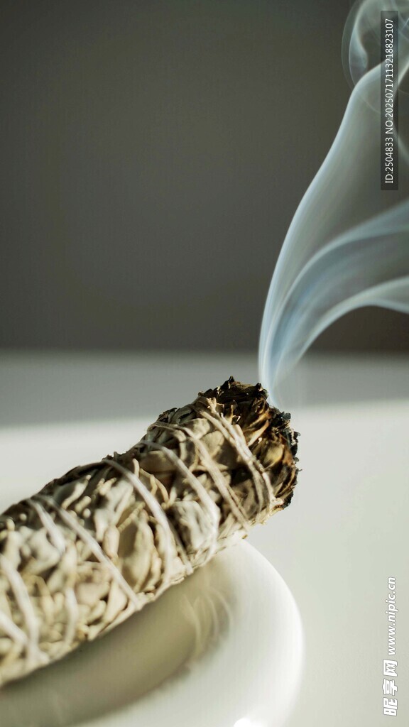 燃燒的雪茄