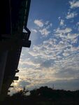 夕陽下的橋梁與天空美景