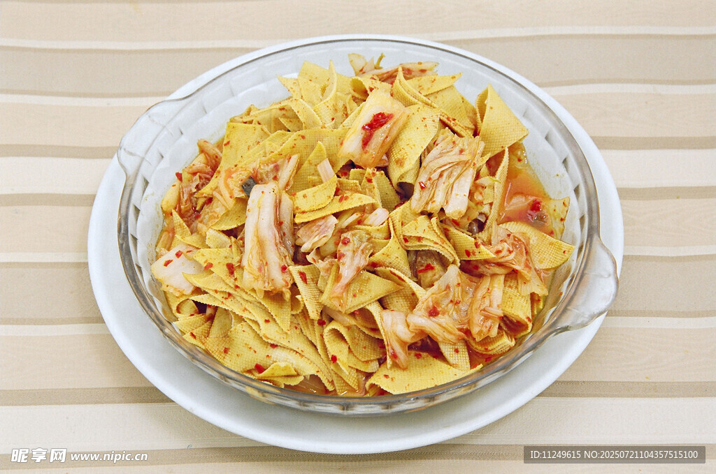 辣白菜炒干豆腐