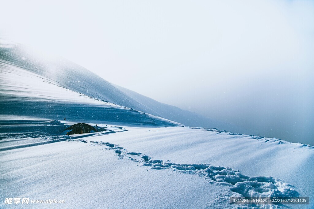 冰雪世界的夢(mèng)幻自然景觀