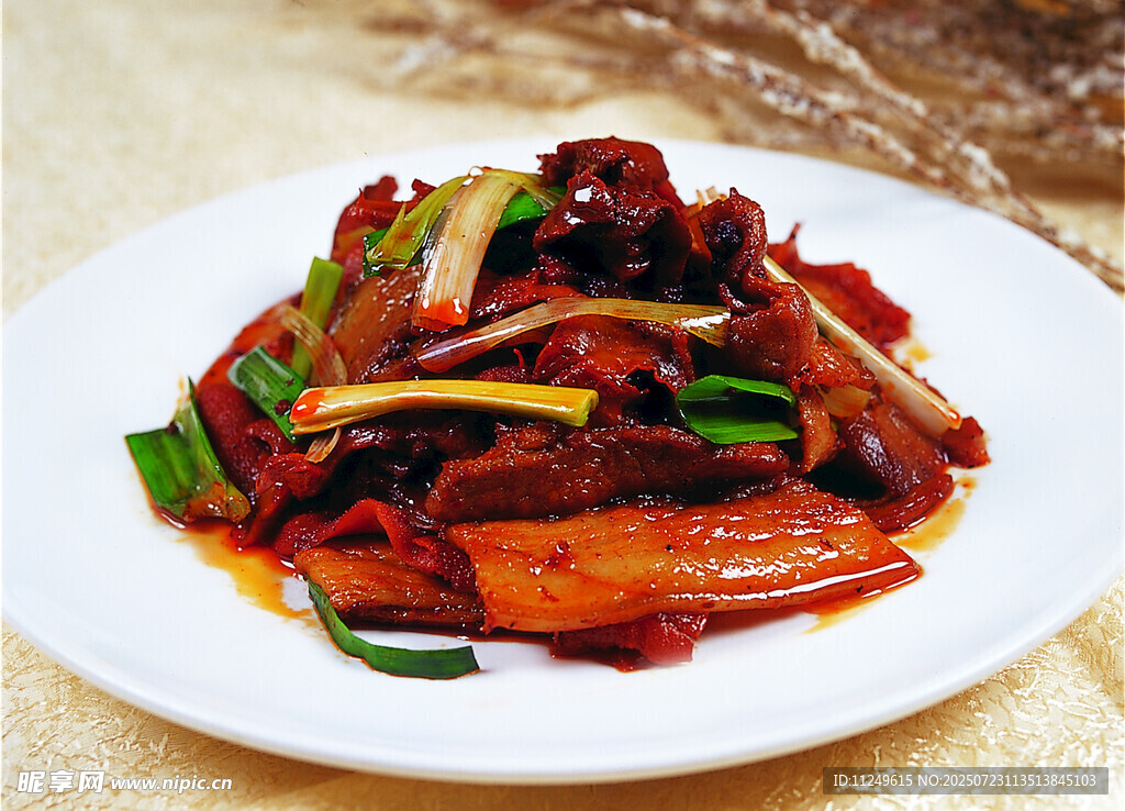 靈芝菌炒回鍋肉