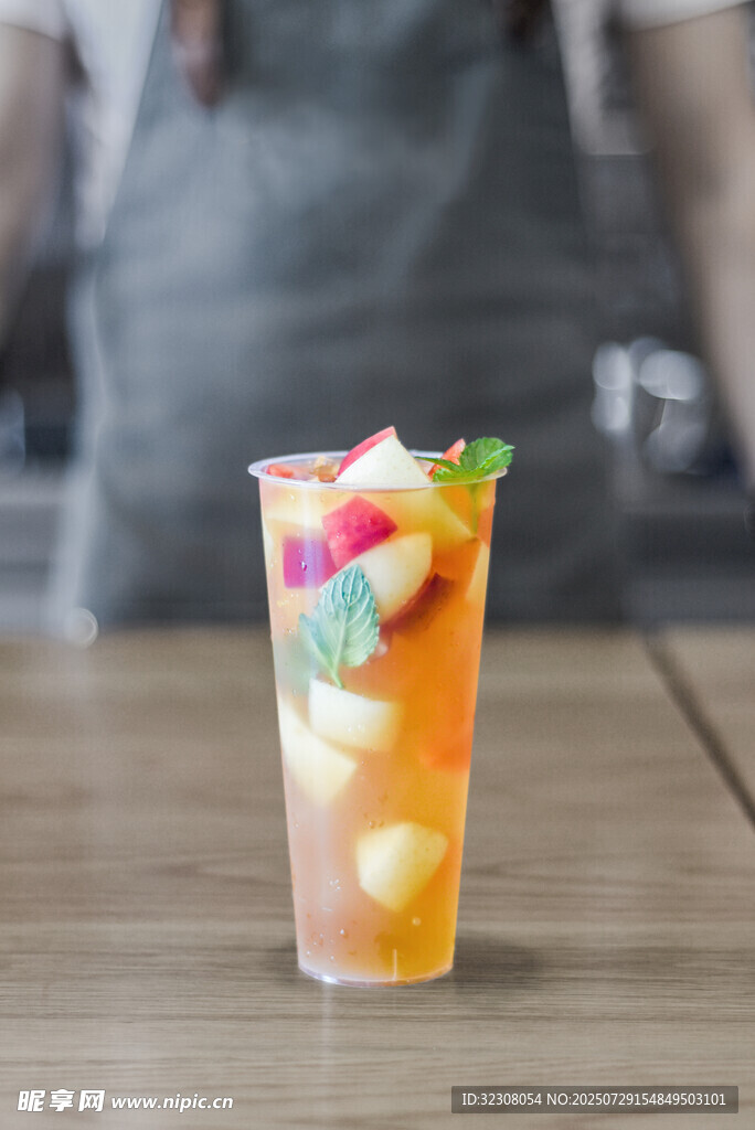 多彩水果茶 