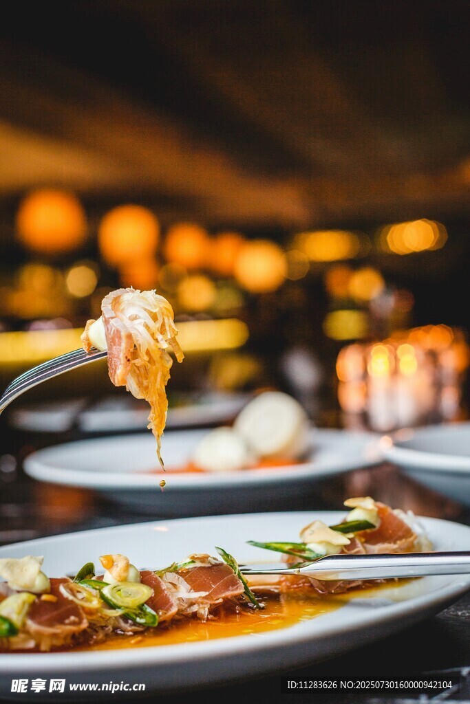 美味佳肴誘人瞬間