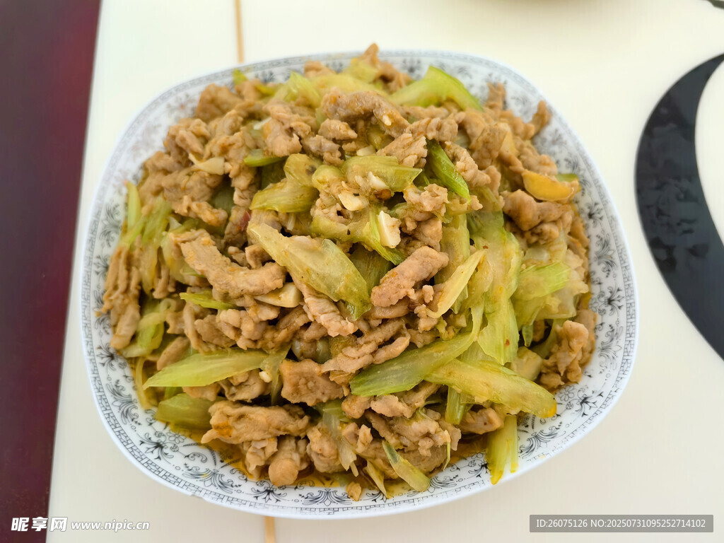 美味西芹炒肉絲