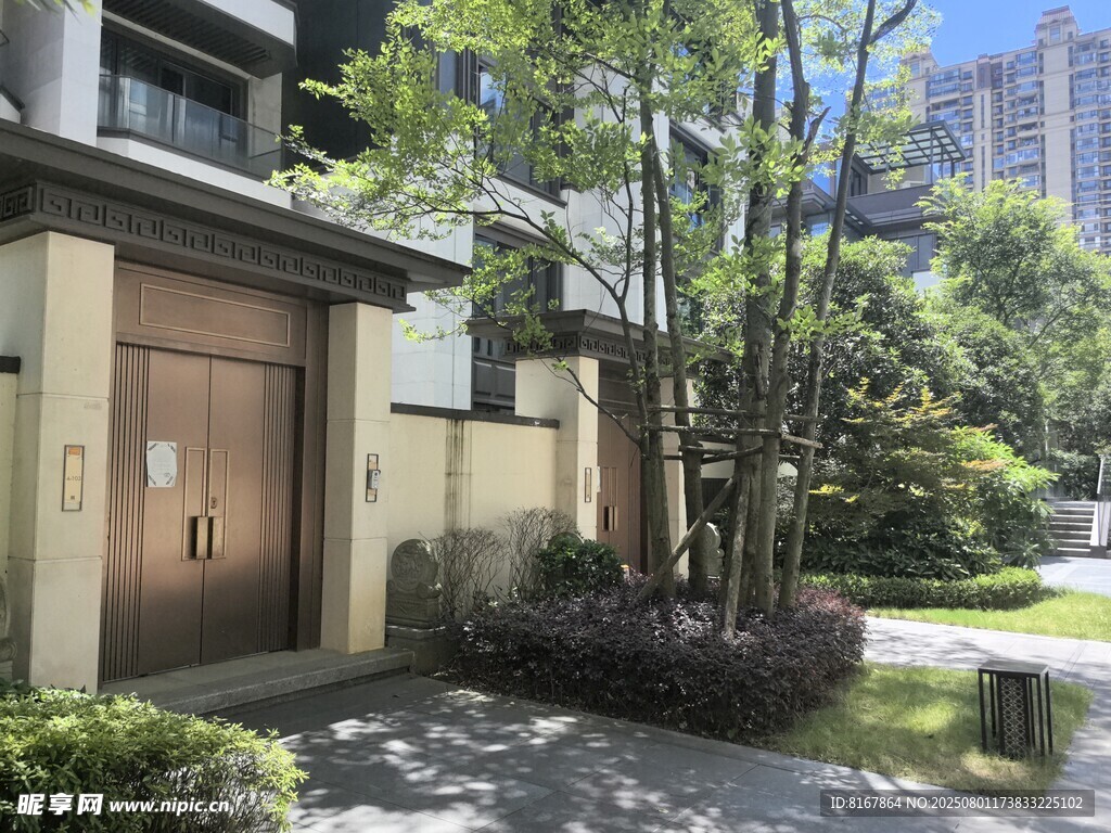 現(xiàn)代雅致住宅外觀景觀