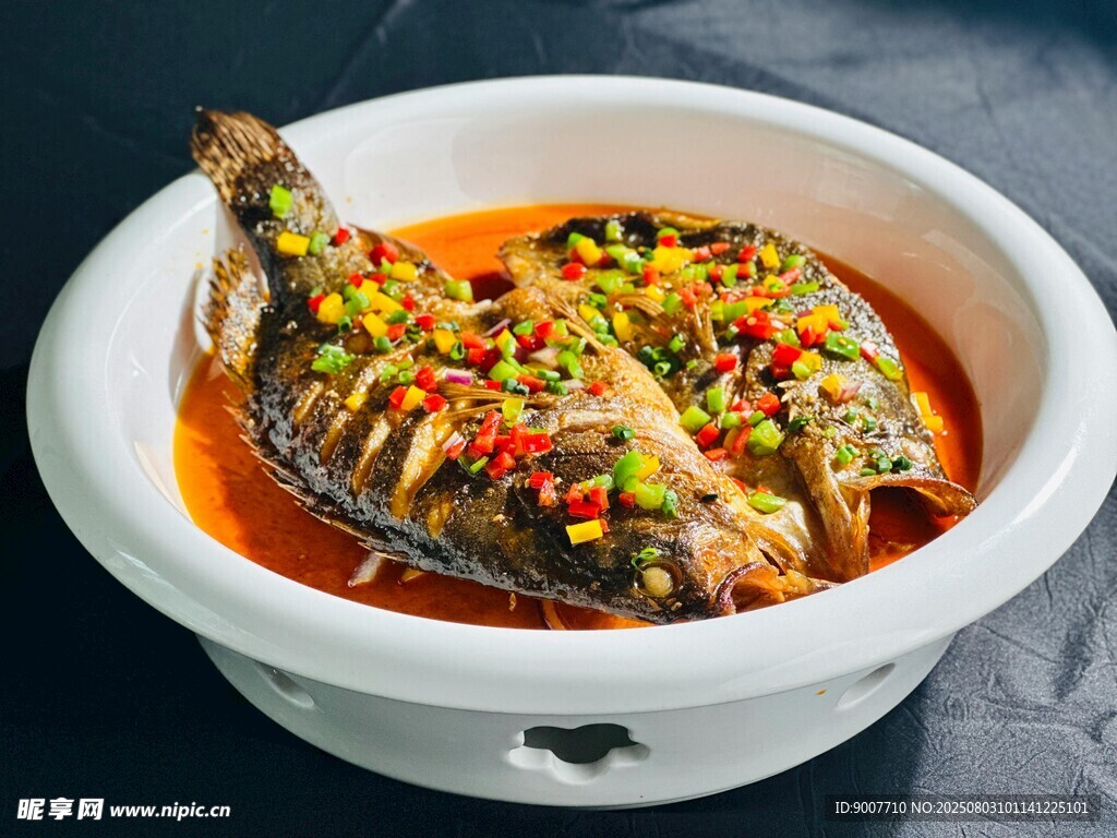 香辣美味砂鍋魚