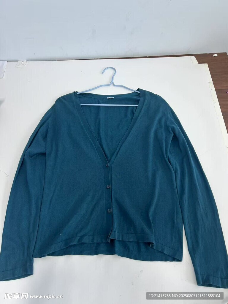 藍(lán)綠色開衫上衣展示