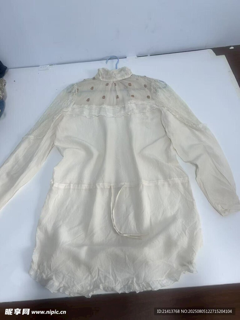 復古蕾絲花邊白色長袖上衣