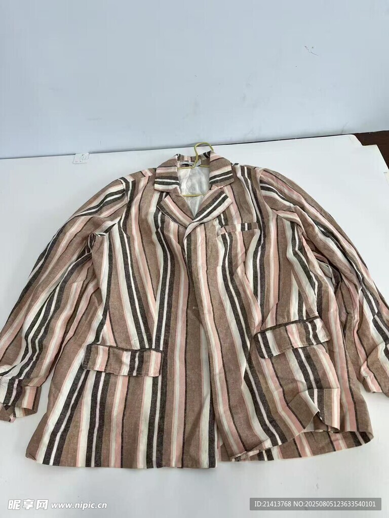條紋休閑外套展示