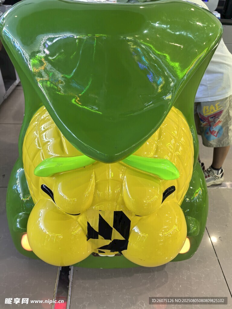 綠色卡通造型兒童搖搖車