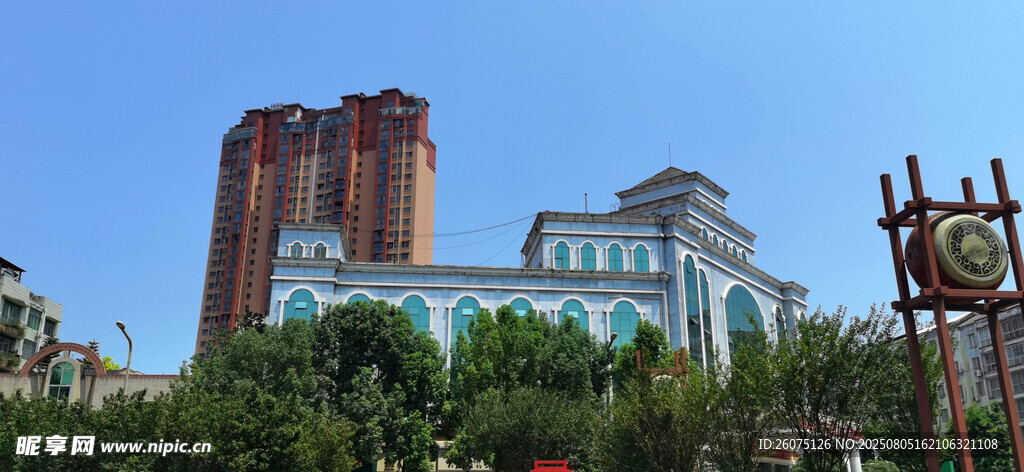 城市中的現(xiàn)代建筑景觀