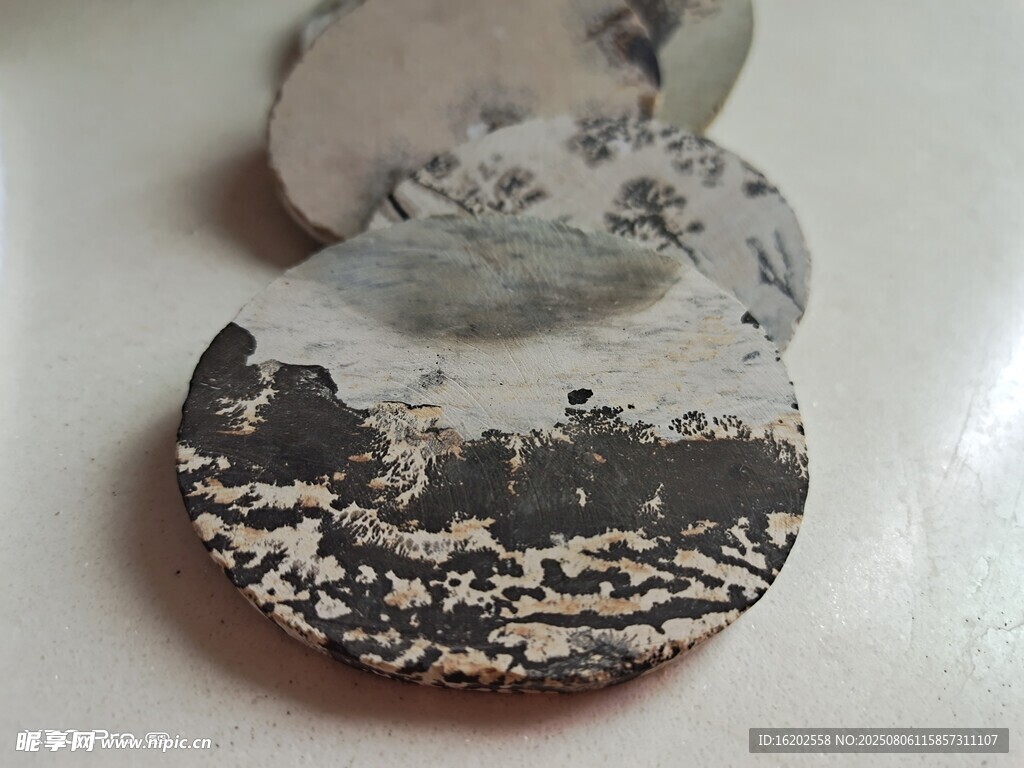 紋理獨(dú)特的奇異石頭