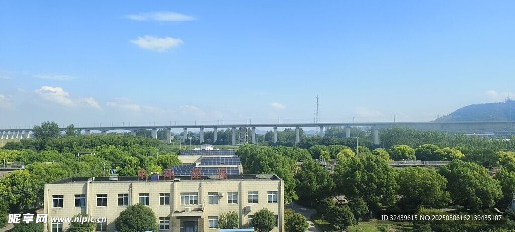 校園全景風(fēng)光