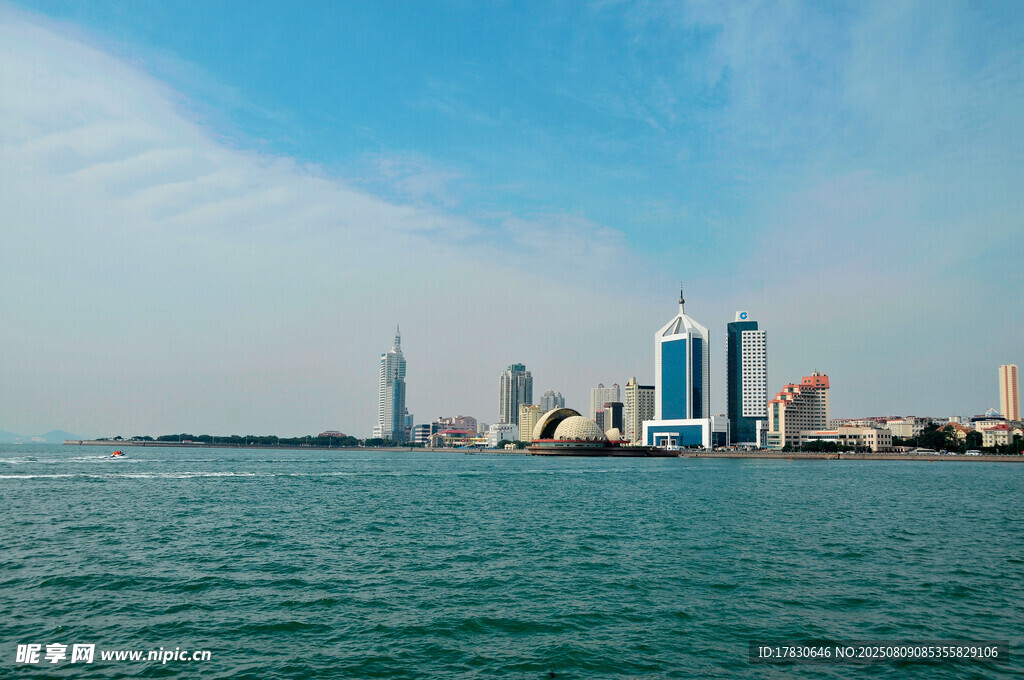 海濱城市天際線景觀