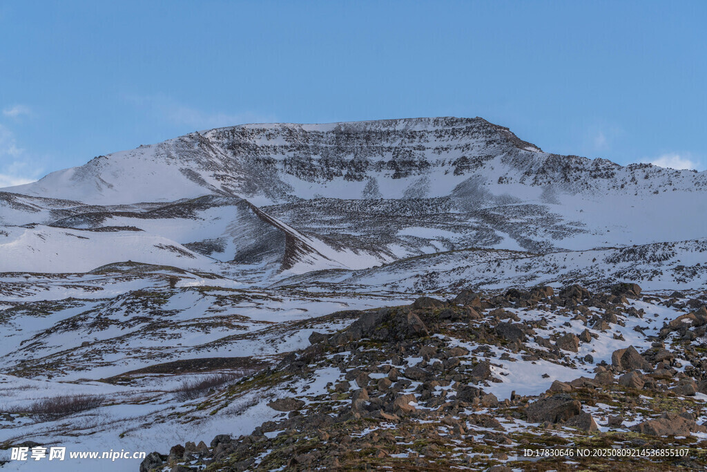 雪山壯麗風光