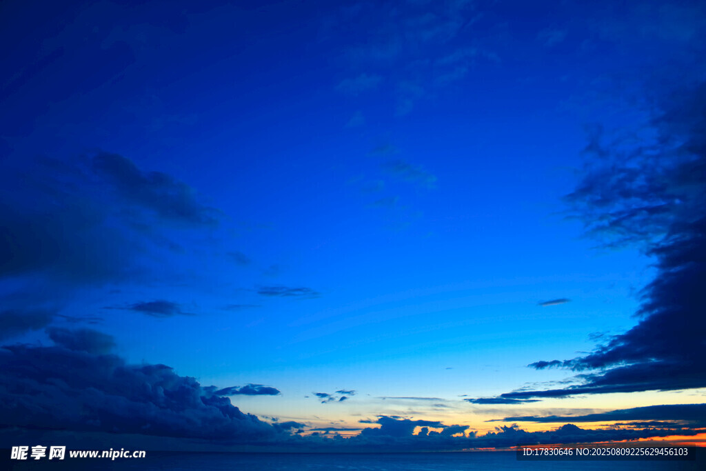 美麗黃昏天空景色