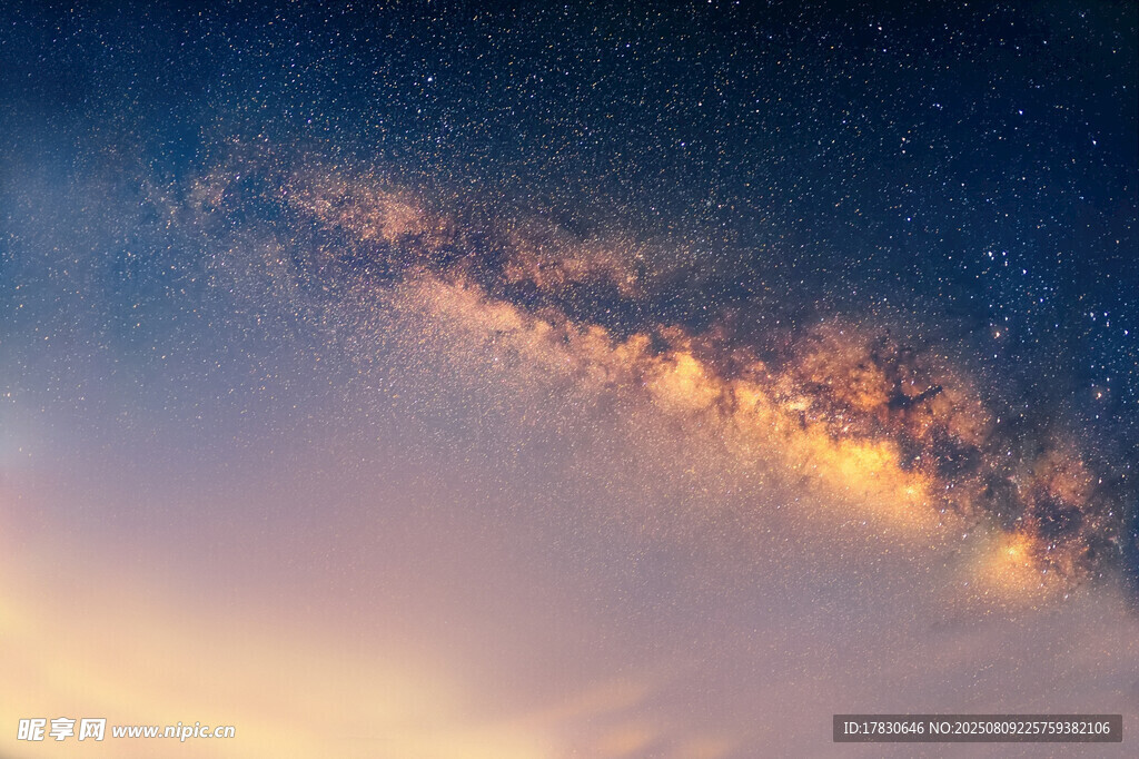 夢(mèng)幻星空璀璨銀河美景