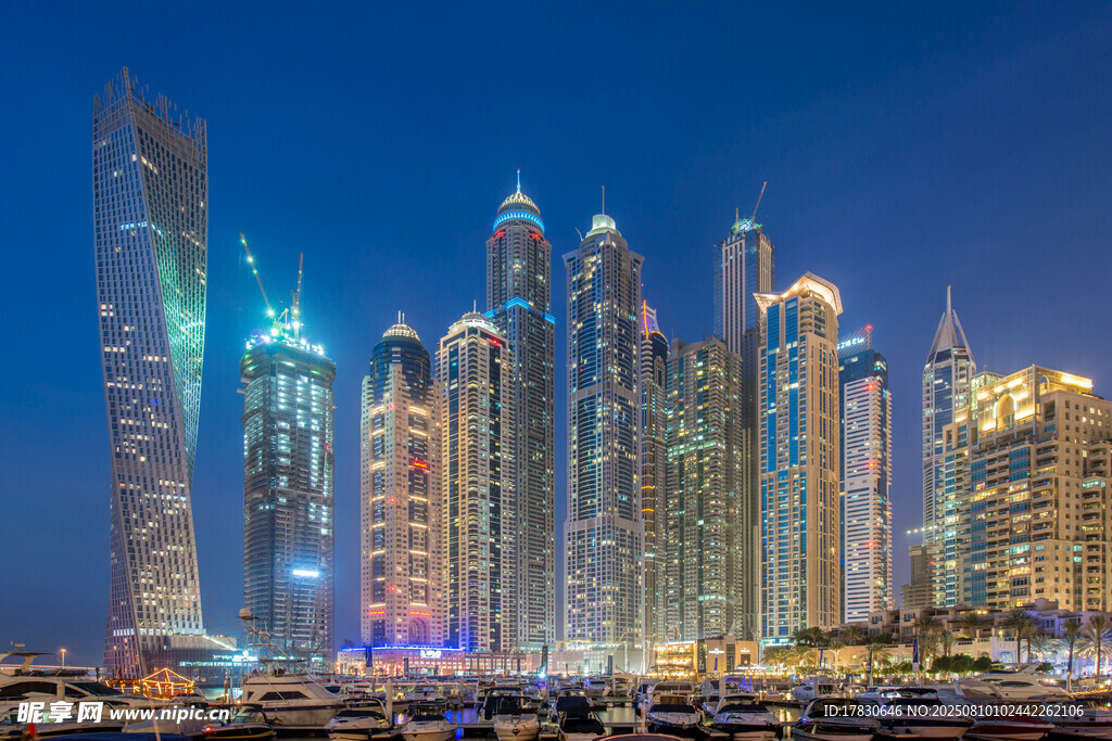 迪拜璀璨摩天大樓夜景