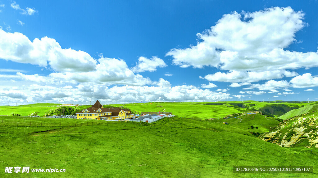 內(nèi)蒙古輝騰錫勒大草原夏季景觀
