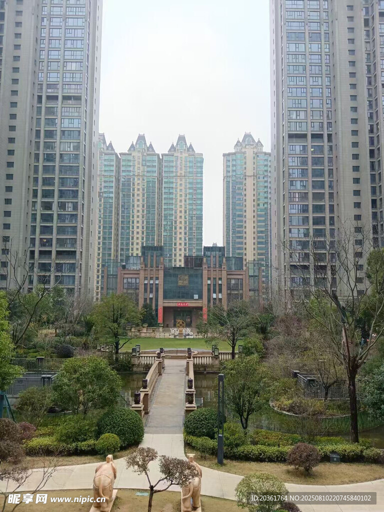 現(xiàn)代都市住宅小區(qū)景觀