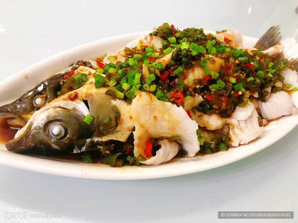 美味剁椒蒸魚