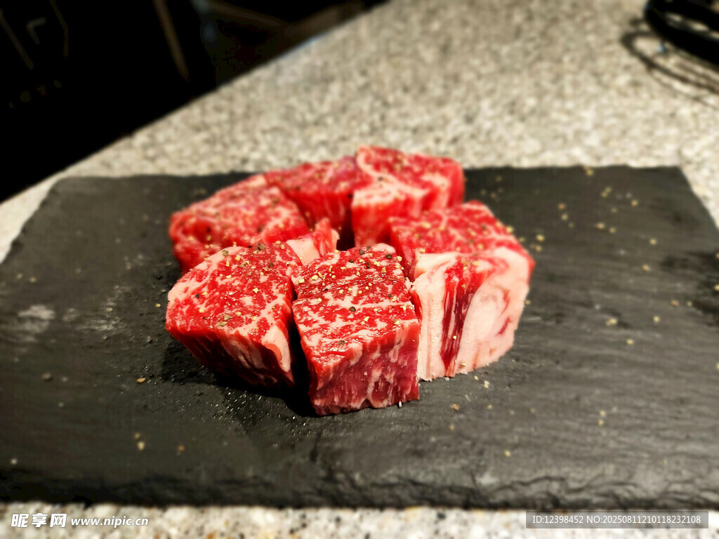 新鮮切塊牛肉