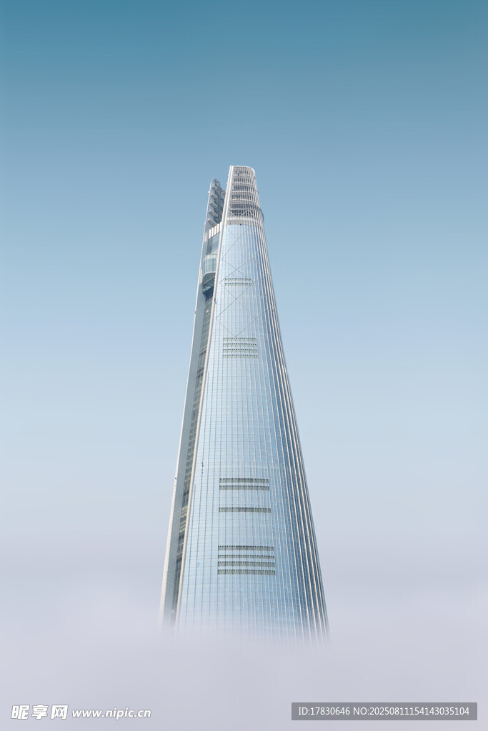 高聳云端的現(xiàn)代建筑奇觀