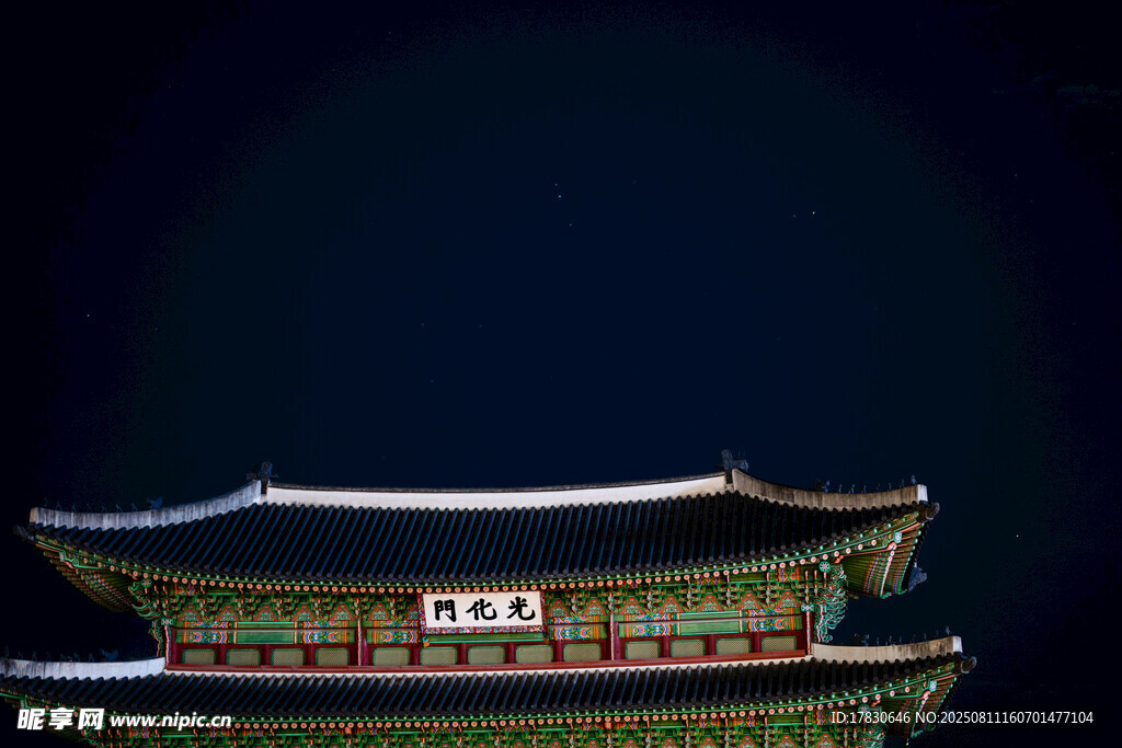 傳統(tǒng)中式古建筑屋檐