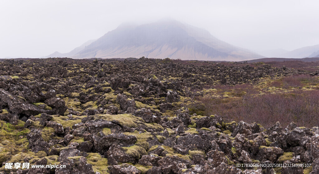 荒涼火山地貌景觀