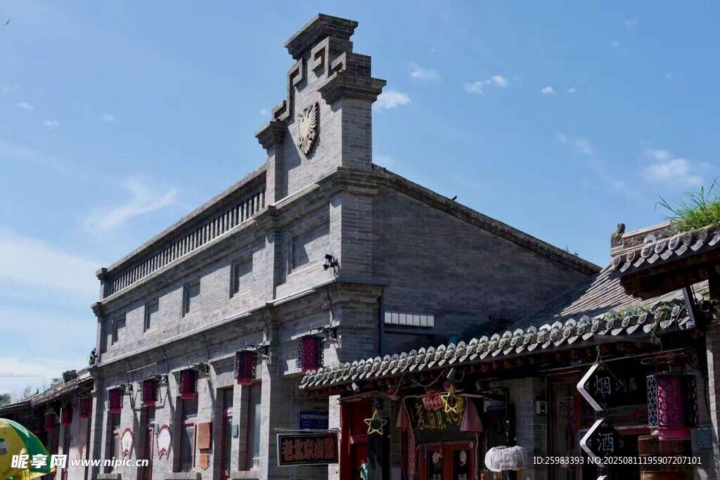 中式古鐘樓