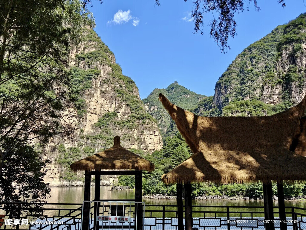 山水涼亭