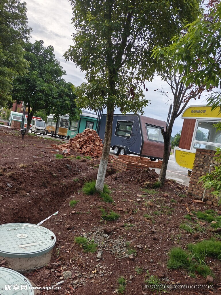 戶外施工現(xiàn)場場景
