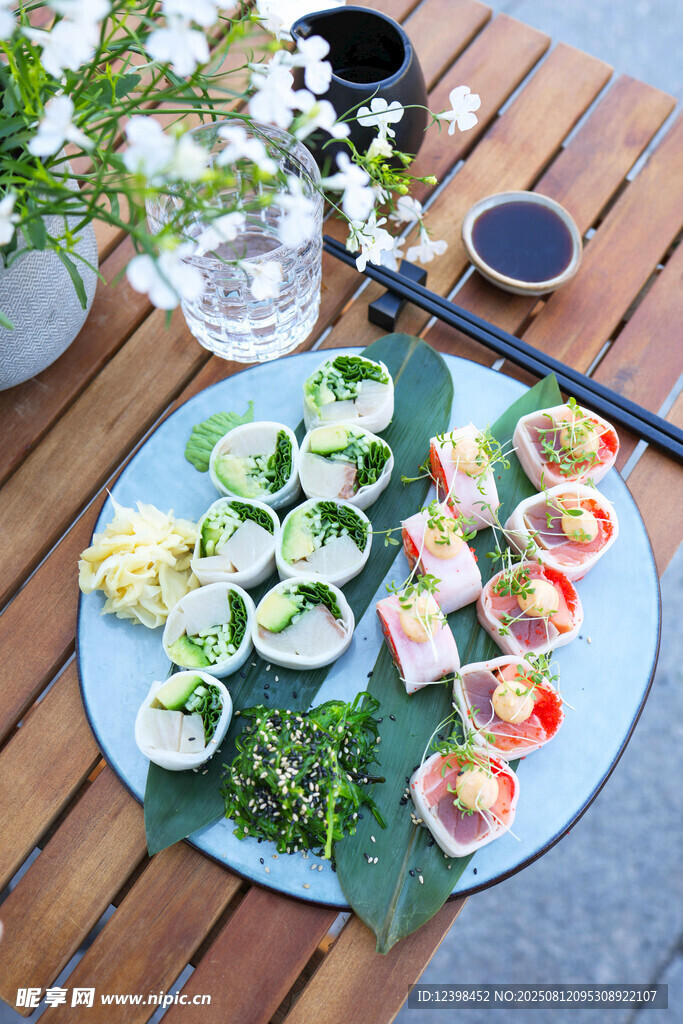 精致日式拼盤美食