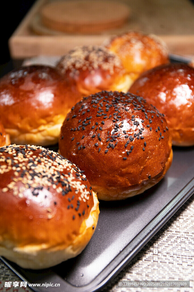 美味芝麻面包