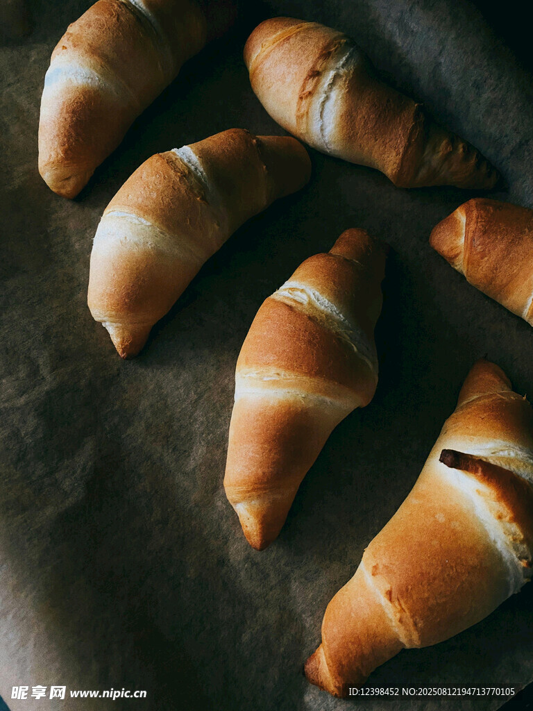 美味牛角面包特寫(xiě)