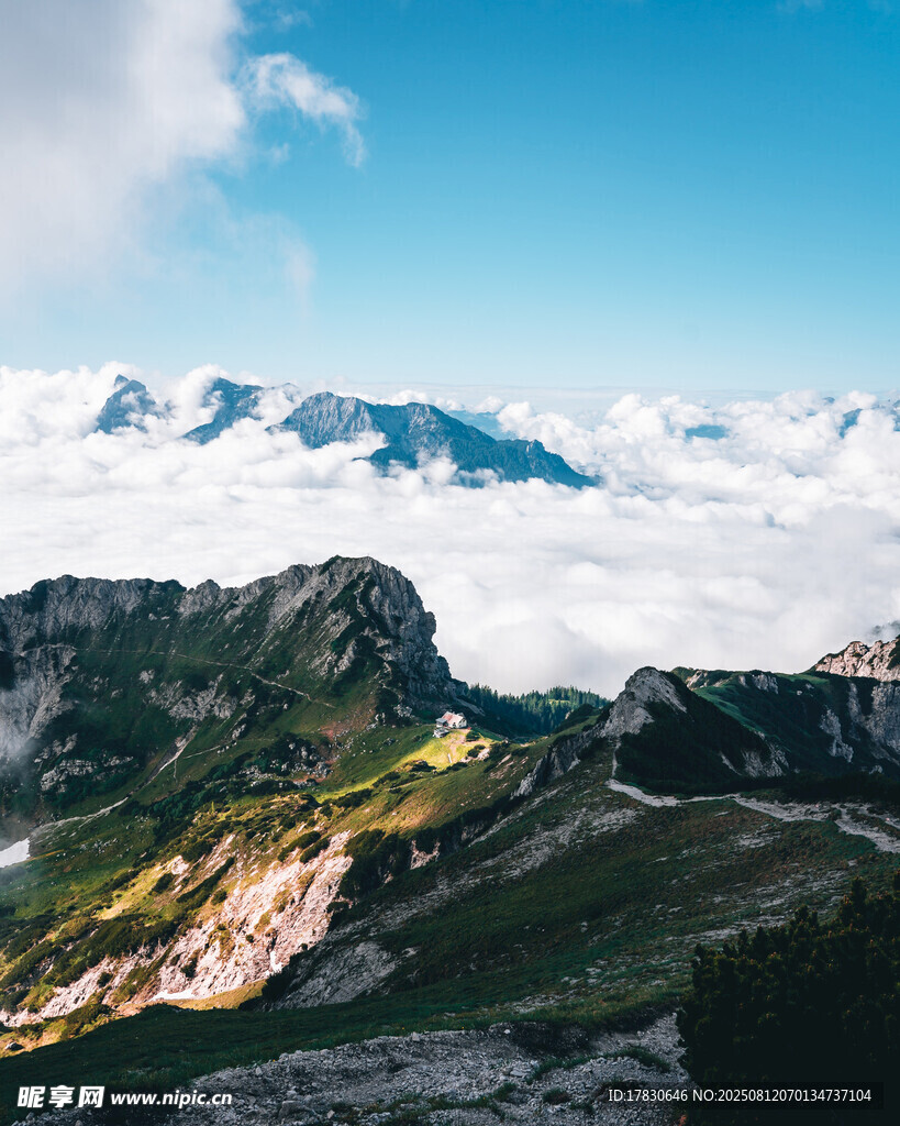 高山云海壯麗自然景觀