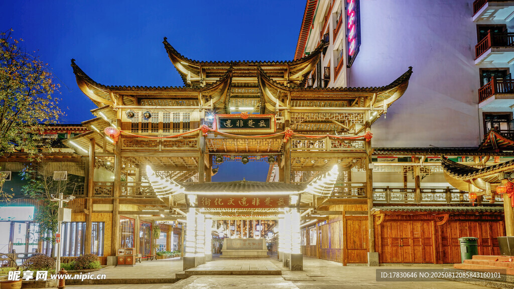 恩施土家女兒城夜景